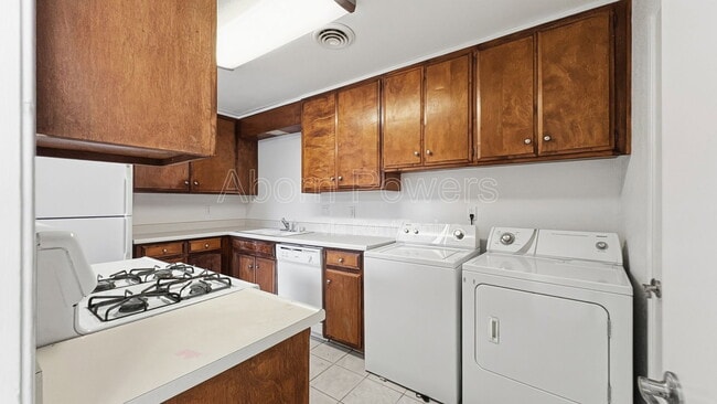 Building Photo - 5441 Olympic Way