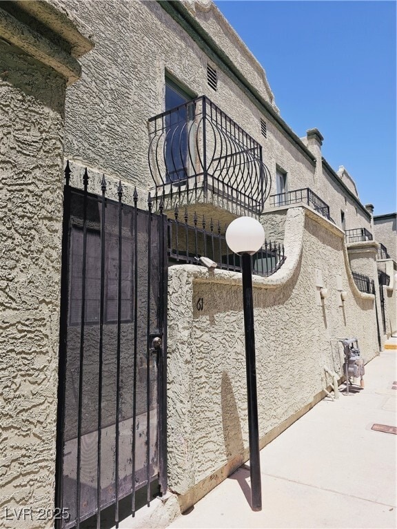 Building Photo - 7066 Burcot Ave