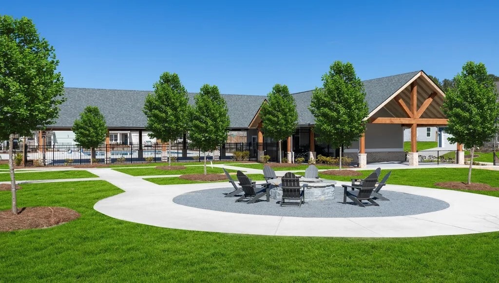 Building Photo - 853 York Aly