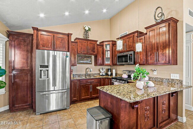 Building Photo - 4648 Robert Acosta Dr