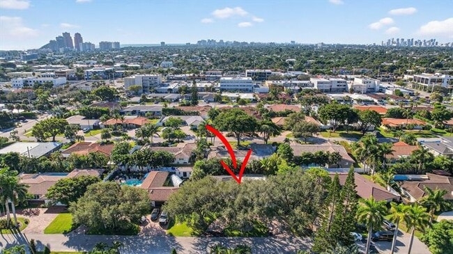 Building Photo - 2740 NE 34th St