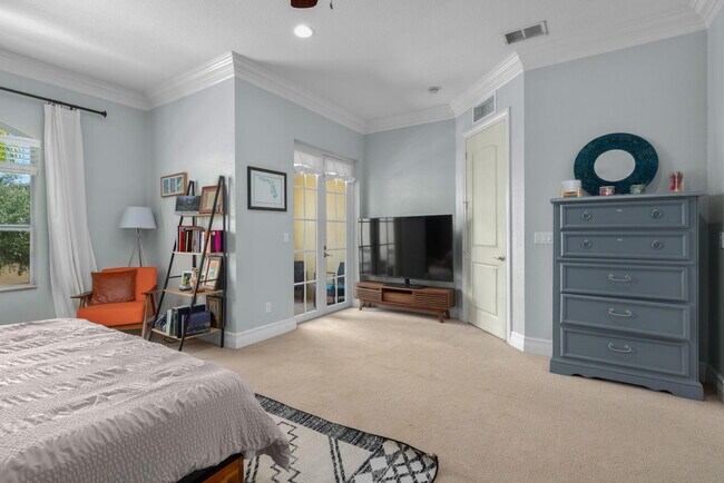 Building Photo - 6099 NW Helmsdale Way