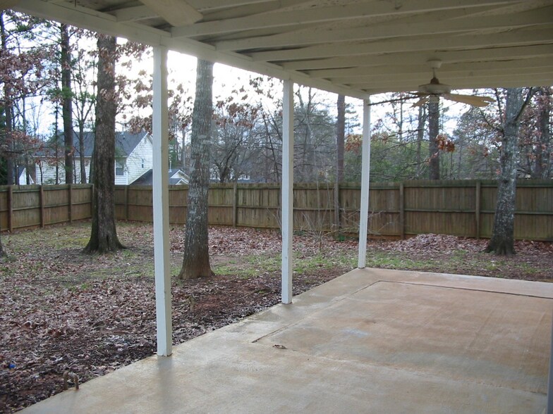 Building Photo - 1205 Sunday Ln