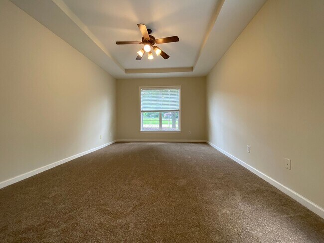Building Photo - LARGE AND SPACIOUS HOME IN BARTLETT/ARLINGTON