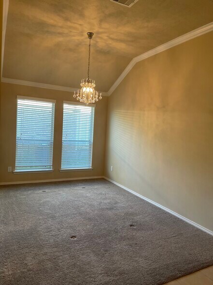 Building Photo - 7911 Branson Park Ln