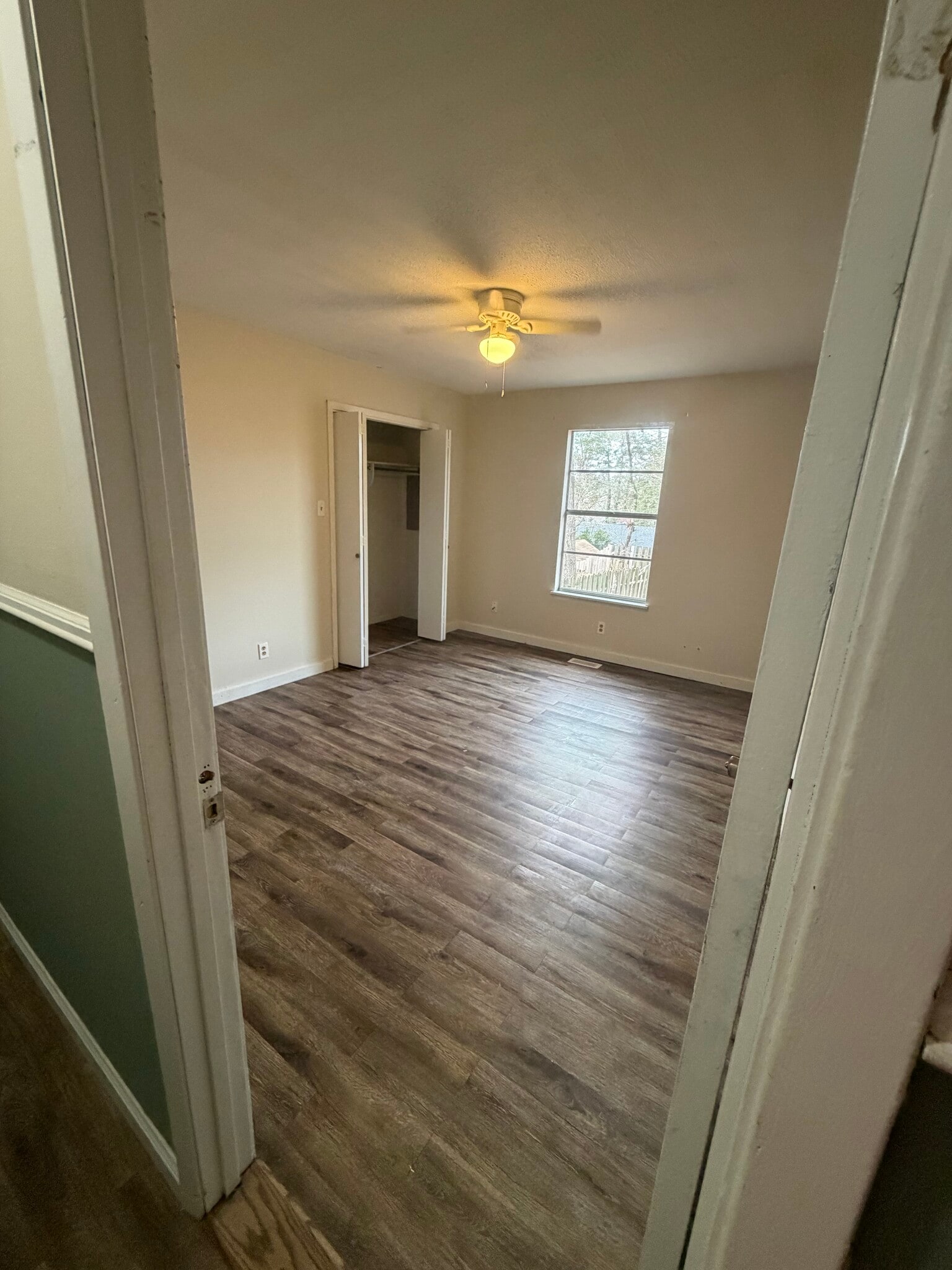 Building Photo - 113 Marble St