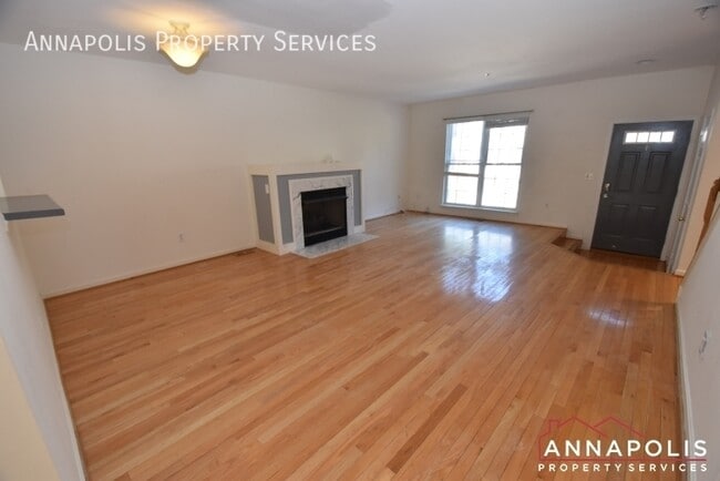 Building Photo - 1402 Peregrine Path