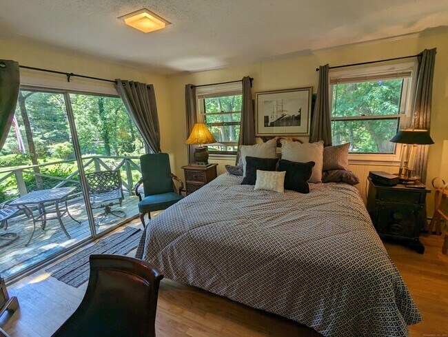 Building Photo - 3 Wild Rose Ln