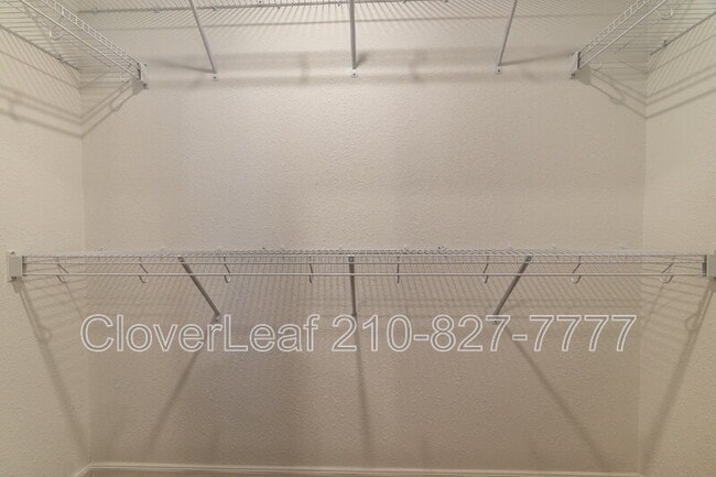 Building Photo - 3870 Trail de Paris