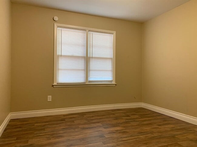 Building Photo - 2115 29th St