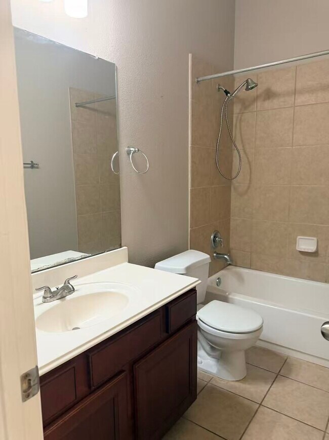 Building Photo - 26327 Whittmore Fields Dr
