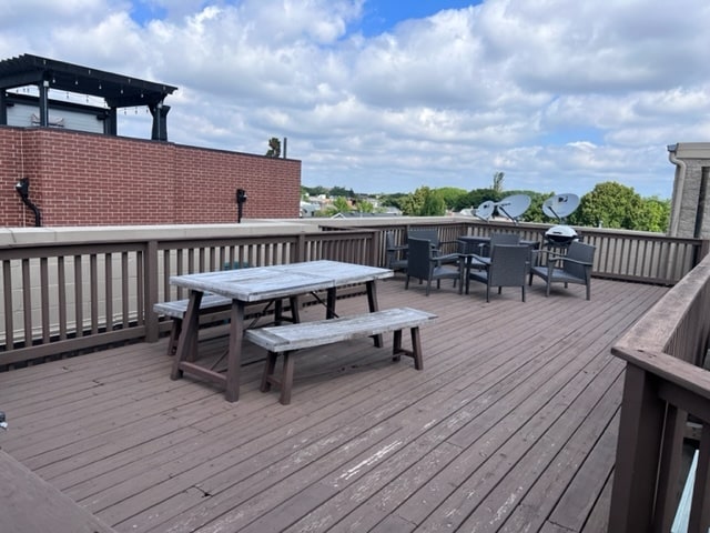 Shared rooftop - 1410 W Belmont Ave