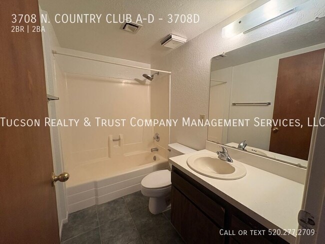 Building Photo - 3708 N Country Club Rd