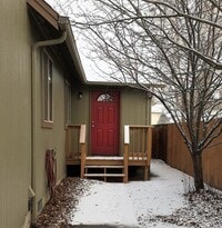 Building Photo - l1633