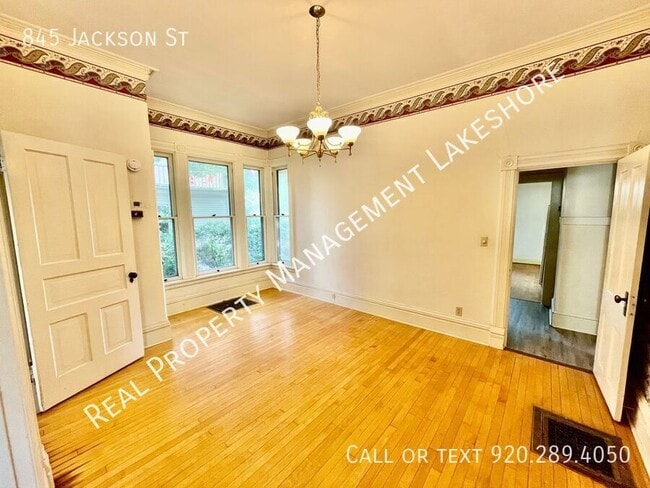 Building Photo - 845 Jackson St