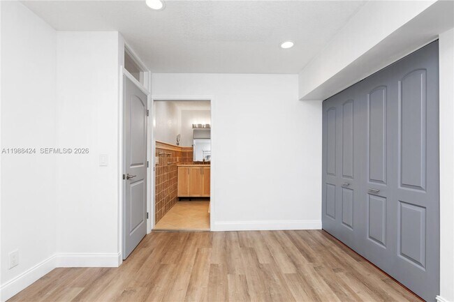 Building Photo - 854 Normandy Trail