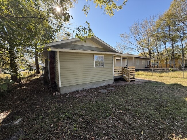 Building Photo - 1508 Alabama Ave SW