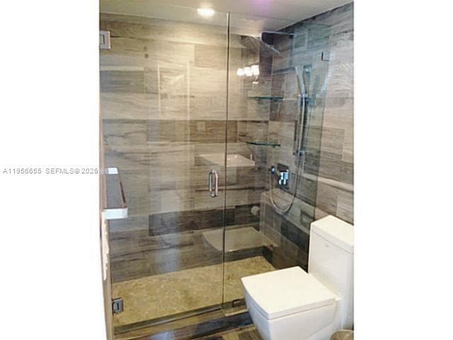 Building Photo - 100 Lincoln Rd