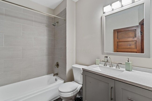 Building Photo - 2027 N 4th St