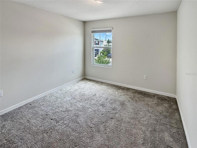 Building Photo - 5012 Blue Hammock Ct