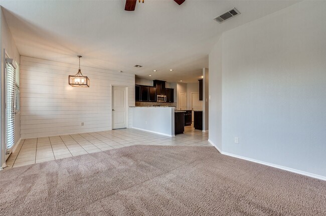 Building Photo - 1012 Lake Meadow Ln