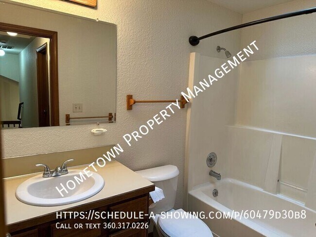 Building Photo - 8526 Oxford Ave SE