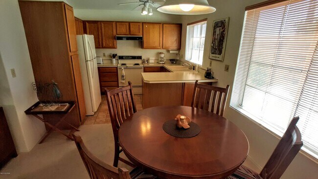 Building Photo - 11543 N Eagle Peak Dr