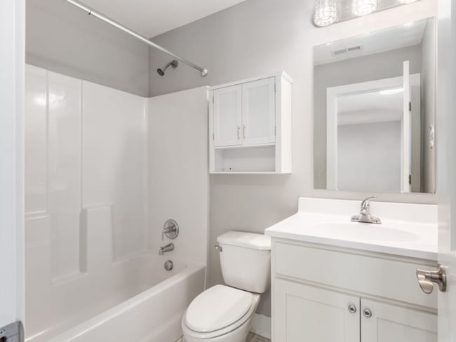 Building Photo - 101 Glenridge Dr