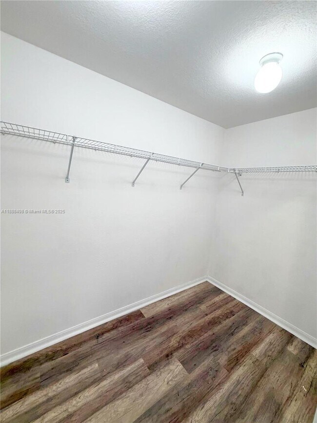 Building Photo - 13485 NW 9th Ct