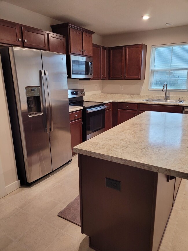 Building Photo - 11 Ticket Wy