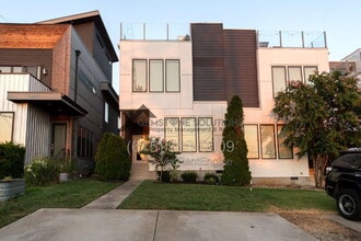 Building Photo - 420B 37th Ave N