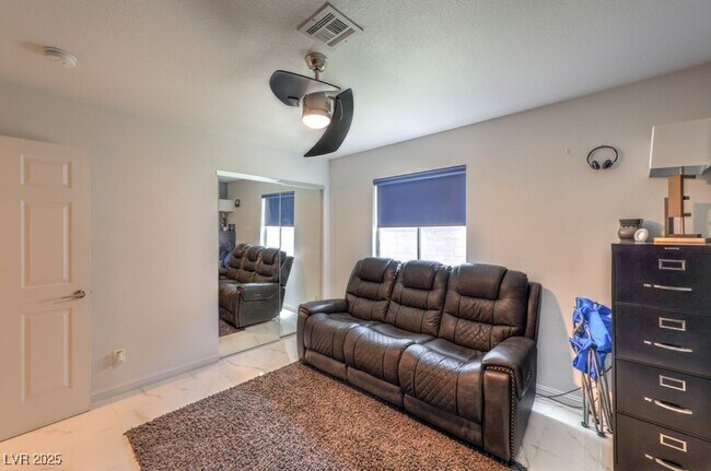 Building Photo - 4402 Cassandra Dr