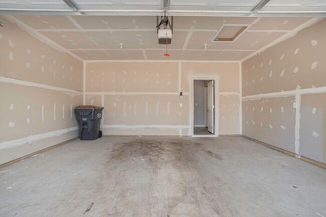 Building Photo - 10320 Pennridge Dr