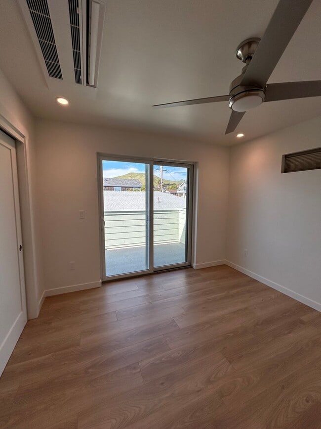 Building Photo - 599 San Jacinto St