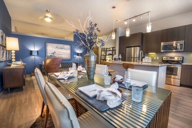 Building Photo - Modern Design Meets Everyday Luxury