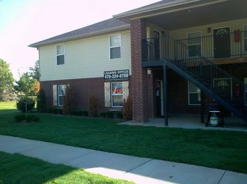 Primary Photo - 7804 SW Blue Jay Ln