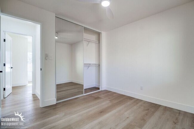 Building Photo - Fully Remodeled 3Bdm 2Ba Home in the Heart...