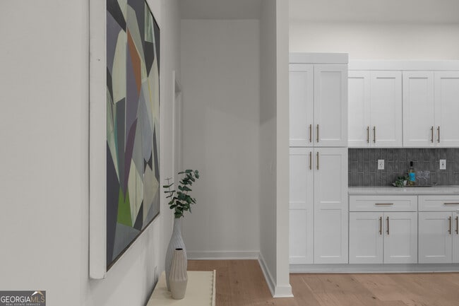 Building Photo - 1180 Fleming St