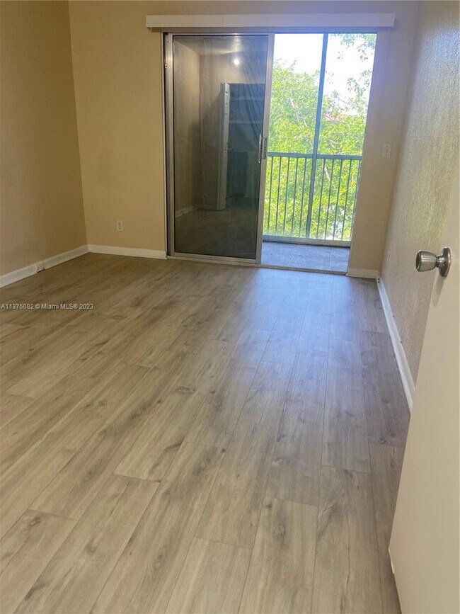 Building Photo - 13455 SW 9th Ct