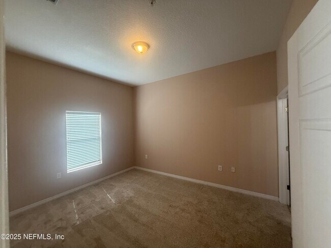 Building Photo - 5150 Playpen Dr