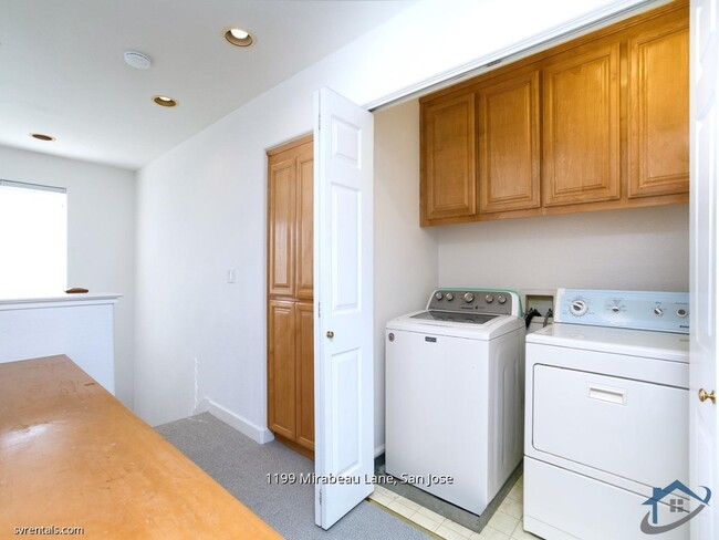 Building Photo - 1199 Mirabeau Ln