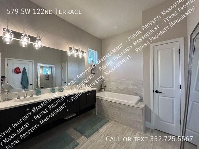 Building Photo - 579 SW 122nd Terrace