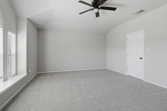 Building Photo - Move-In Ready Gem on Goldcrest Run Near Shopping & Dining