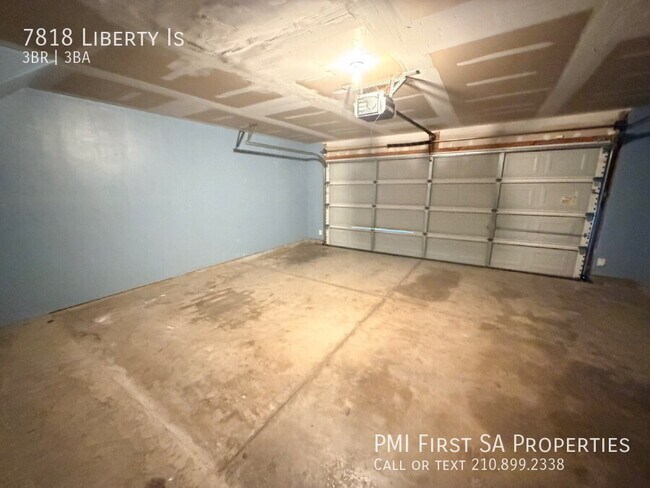 Building Photo - 7818 Liberty Island