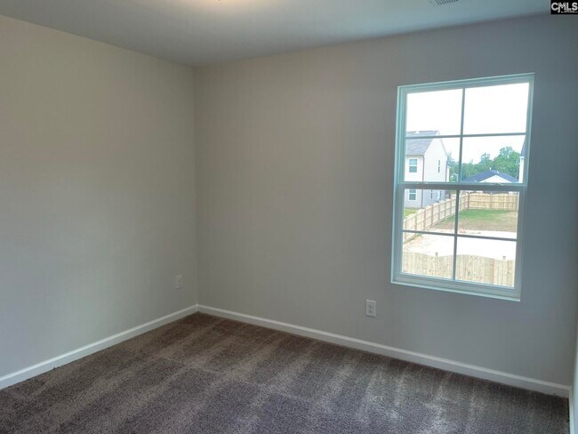 Building Photo - 129 Kings Parish Ct