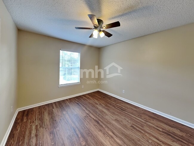 Building Photo - 729 Porto Cristo Ave