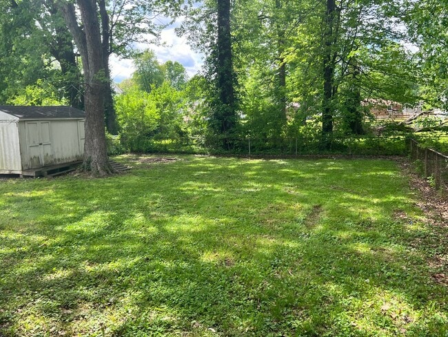 Building Photo - HOME IN PRP AREA