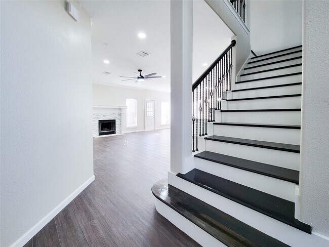 Building Photo - 21007 Bright Lake Bend Ct