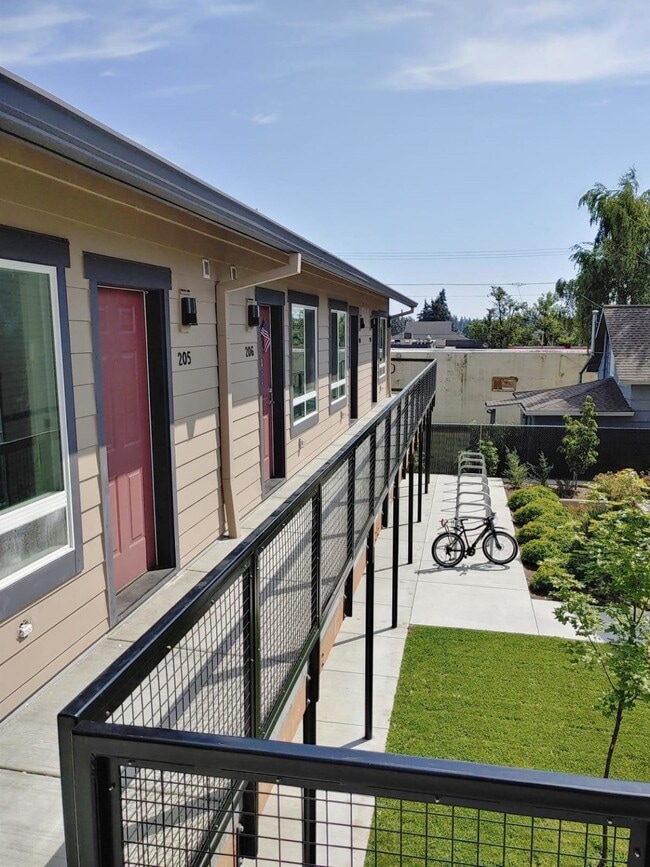 Building Photo - 134 N 18th St