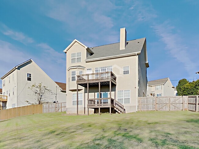 Building Photo - 3112 Creekview Ln